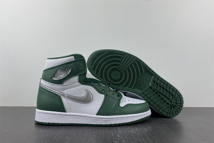 Air Jordan 1 High OG “Gorge Green”  DZ5485-303