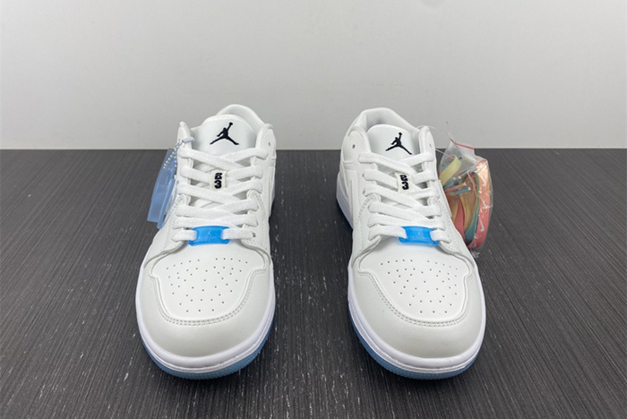 Air Jordan Low Top DA8301-101