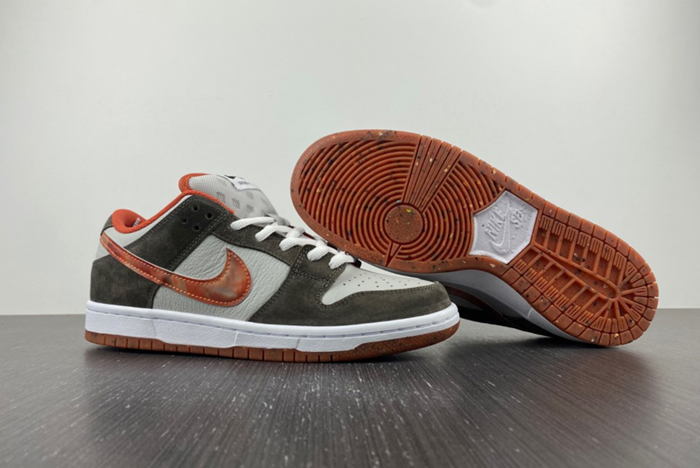 Crushed Skate X Nike SB Dunk Low dh7782-001