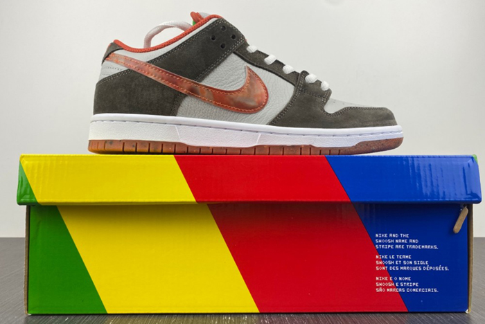 Crushed Skate X Nike SB Dunk Low dh7782-001