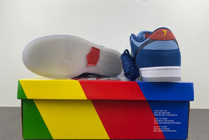 Nike Dunk Low DX5549-400