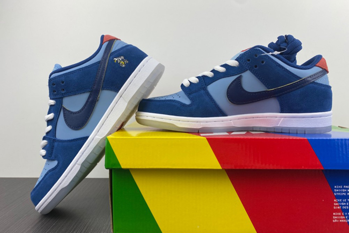 Nike Dunk Low DX5549-400