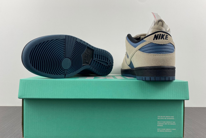 （NIKE） SB Dunk BQ6817-200