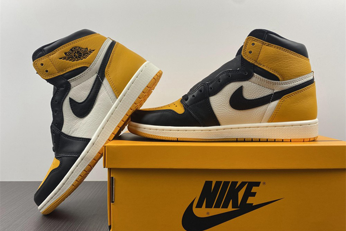 Air Jordan 1 High OG “Yellow Toe” 555088-711