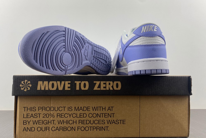 Dunk Next Nature White and Volt Low DN1431-103