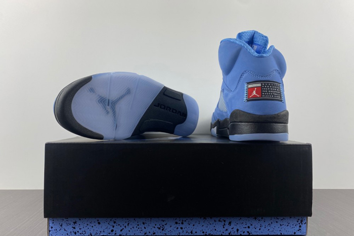 Air Jordan 5 “UNC” DV1310-401