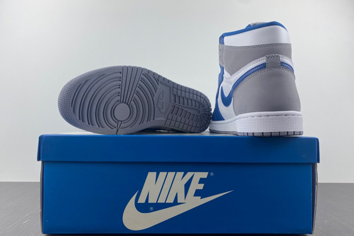 Air Jordan 1 High OG “True Blue”