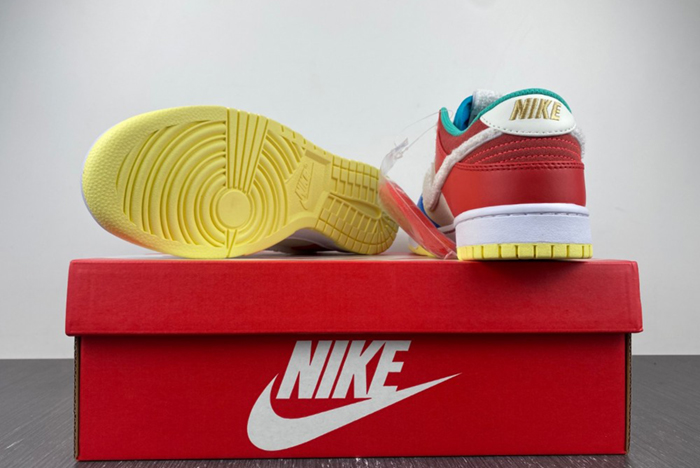 (NIKE)Dunk SB low FD4203-111