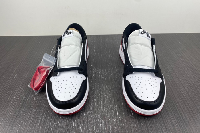 Air Jordan 1 Black Toe 555088-1251