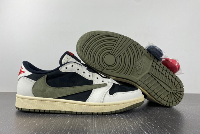 Travis Scott x Air Jordan 1 Low OG Olive DZ4137-106