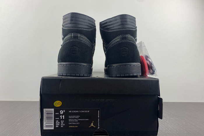 Travis Scott x Air Jordan 1 DM7866-001
