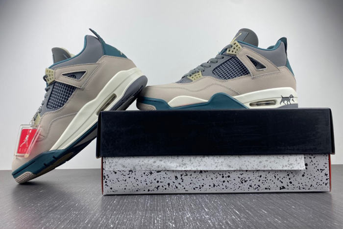 Air Jordan 4 SECRAFT DV3742-021a