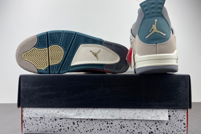 Air Jordan 4 SECRAFT DV3742-021a