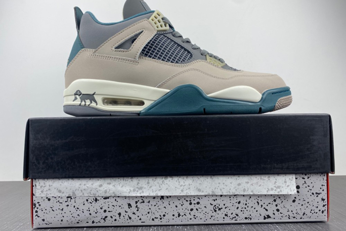 Air Jordan 4 SECRAFT DV3742-021a