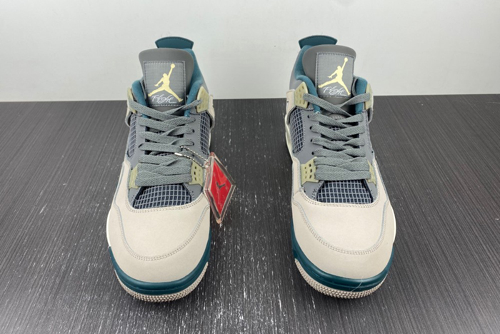 Air Jordan 4 SECRAFT DV3742-021a