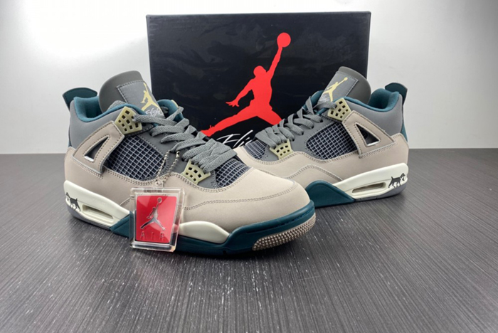 Air Jordan 4 SECRAFT DV3742-021a