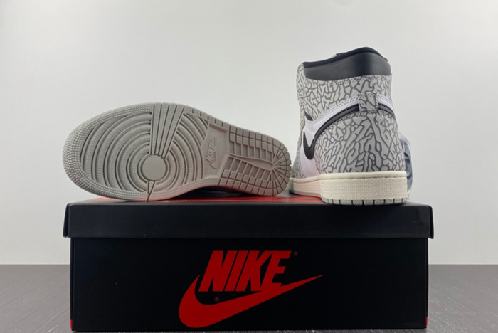 NIKE AIR JORDAN 1 HIGH OG “Elephant” DZ5485-052