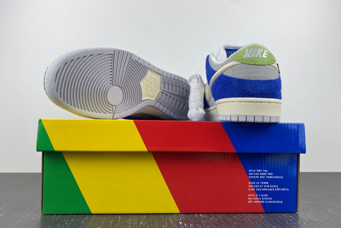 Fly Streetwear x Nike SB Dunk Low 2023 DQ5130-400