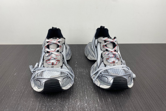 Ba*len*cia*ga -phantom sneaker w1rb5 2801 i8