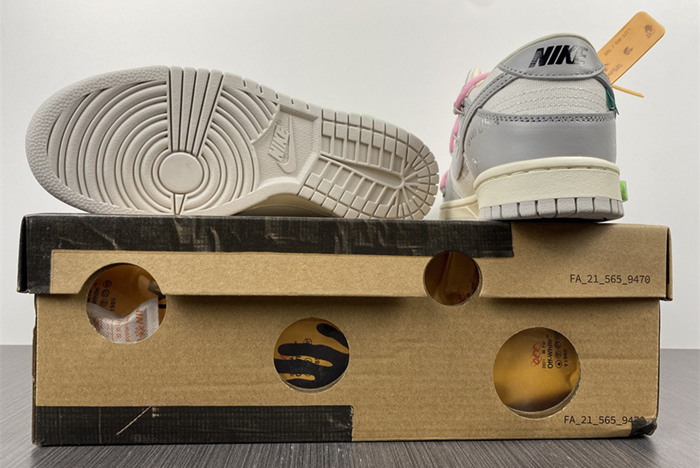 Off-White x Dunk Low