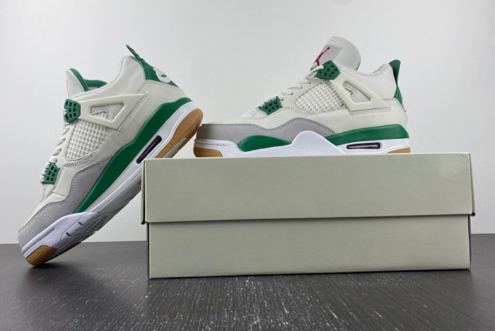 Nike SB x Air Jordan 4 ‘Pine Green DR5415-103