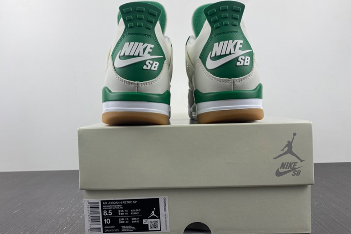 Nike SB x Air Jordan 4 ‘Pine Green DR5415-103