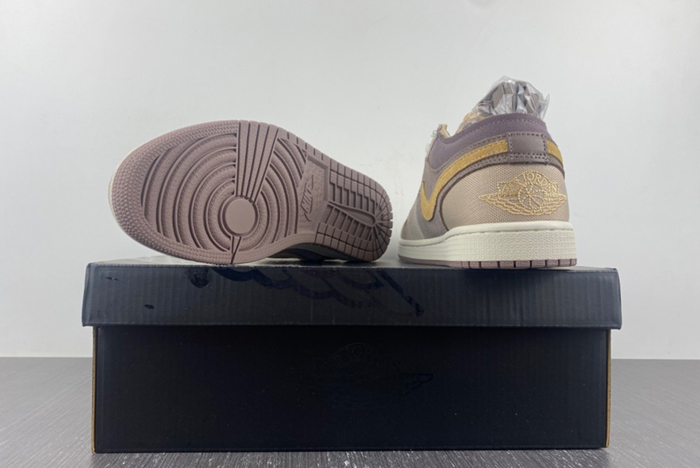 （NIKE）Air Jordan 1 Low SE Craft DN1635-200