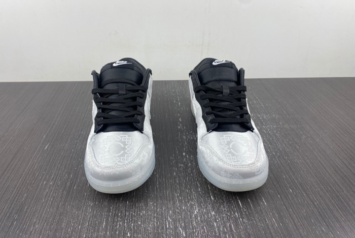 CLOT x fragment x Nike Dunk Low Colorway: White/Black FN0315-110