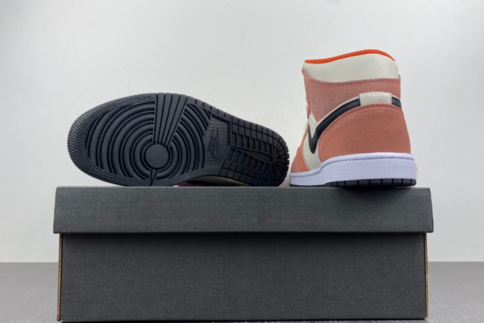 Air Jordan 1 Mid GS “Orange Suede DV1336-800