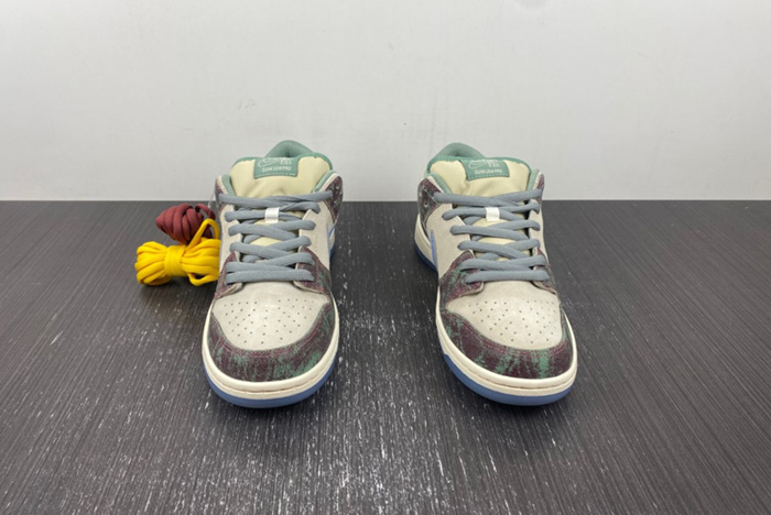 Crenshaw Skate Club x Nike SB Dunk Low FN4193-100