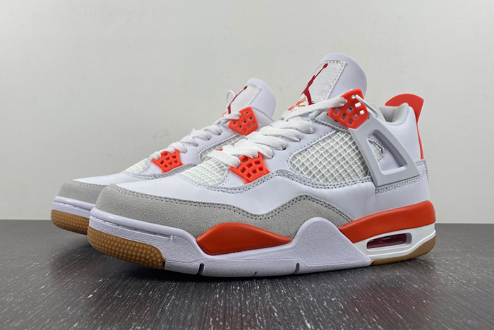 Nike SB x Air Jordan 4  DR5415-108