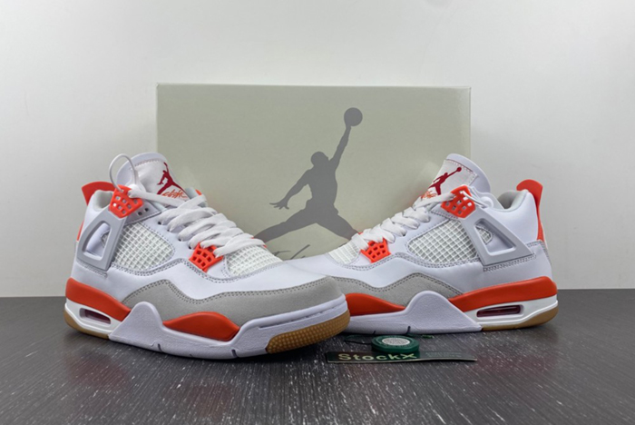 Nike SB x Air Jordan 4  DR5415-108