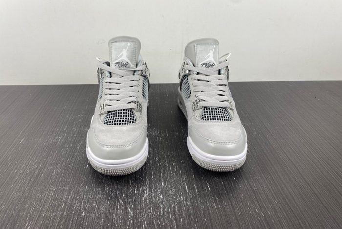 Air Jordan 4 WMNS “Frozen Moments” AQ9129-001