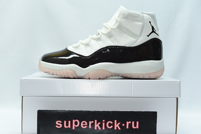 Air Jordan 11 WMNS “Neapolitan AR0715-101 a
