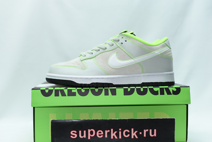 Dunk Low Oregon PE “Ducks of a Feather” FQ7260-001