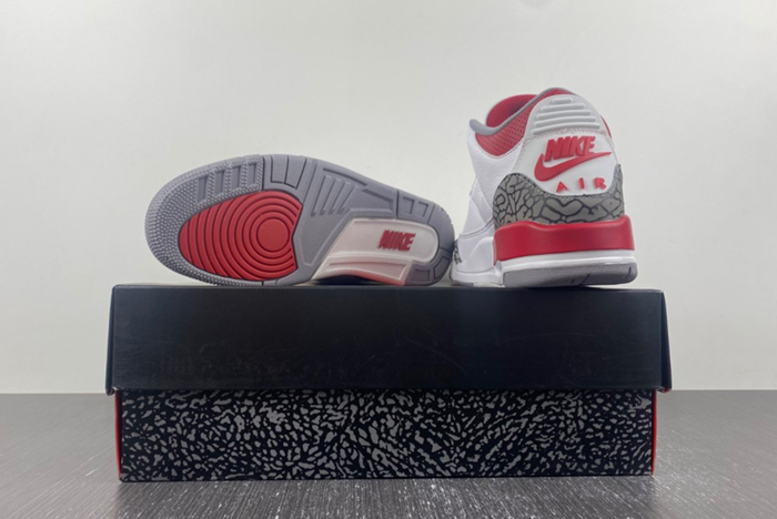 Air Jordan 3 DN3707-160b