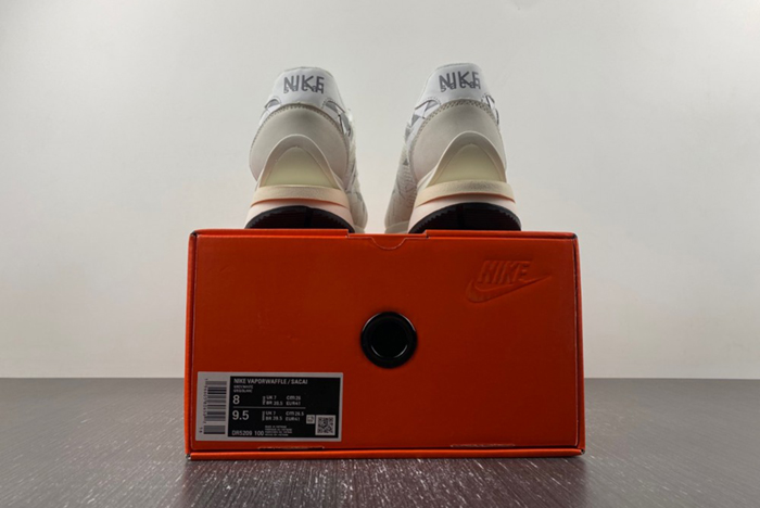 sacai x Nike Waffle Woven Green Gusto DR5209-100