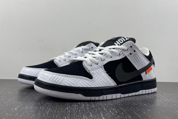 TIGHTBOOTH x Nike SB Dunk Low FD2629-100