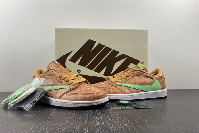 Travis Scott x Air Jordan 1 Low DM7866 922