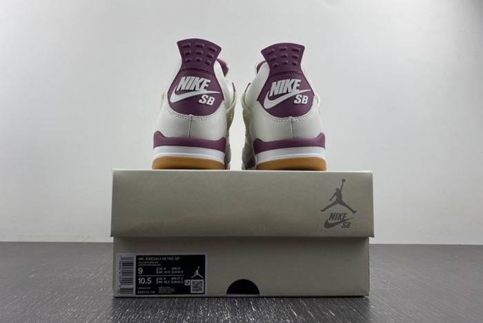 SB x Jordan 4 “Sapphire” DR5415-102