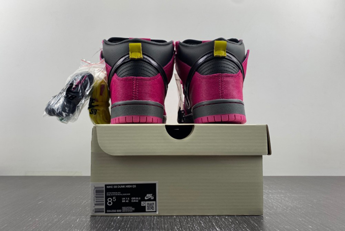 Run The Jewels x Nike SB Dunk Low DX4356-600