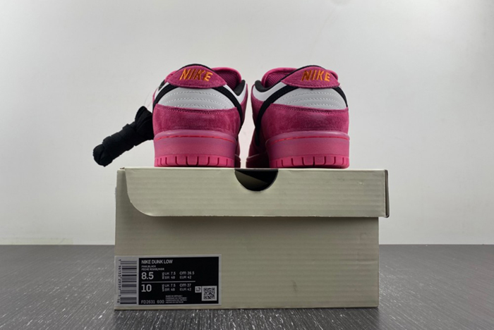 The Powerpuff Girls x Nike SB Dunk Low “Buttercup” FZ8319-600