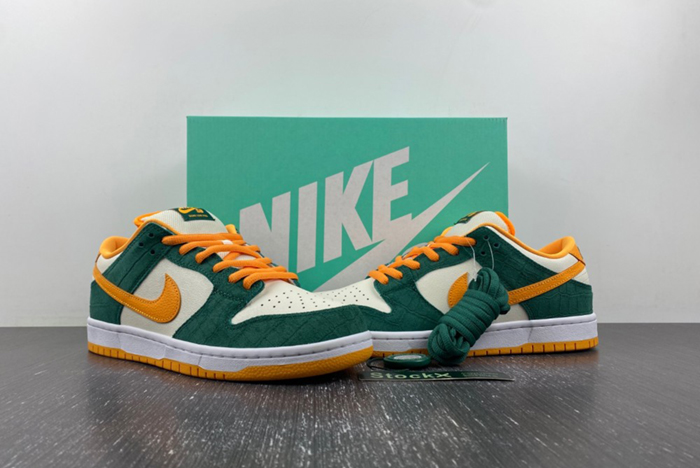 5K1 Nike SB Dunk Low Pro 304292-383