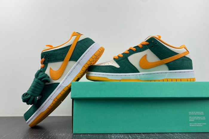 5K1 Nike SB Dunk Low Pro 304292-383