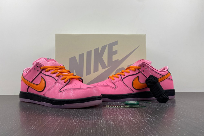 The Powerpuff Girls x Nike SB Dunk Low “Blossom” FD2631-600