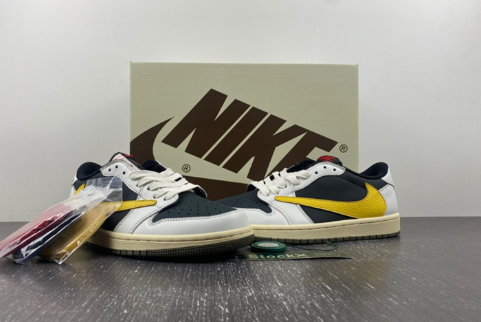 Travis Scott x Air Jordan 1 Low DM7866 982