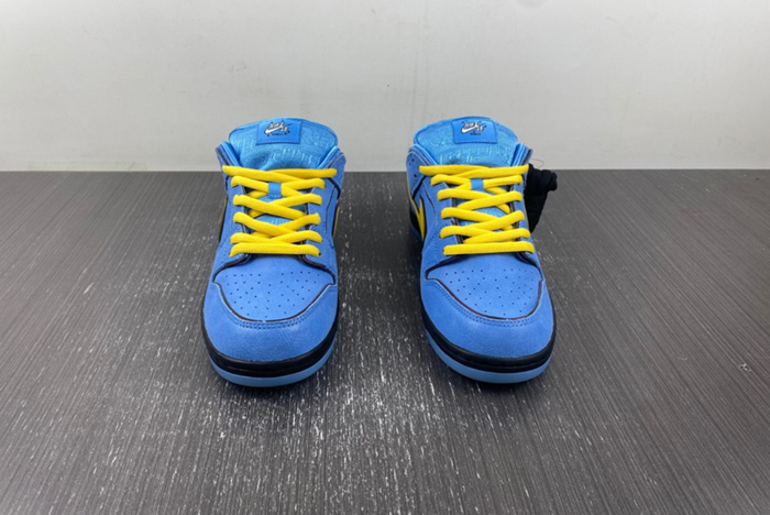 The Powerpuff Girls x Nike SB Dunk Low “Bubbles” FZ8320-400