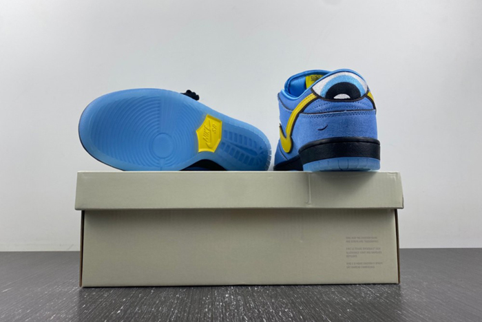 The Powerpuff Girls x Nike SB Dunk Low “Bubbles” FZ8320-400