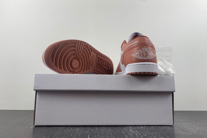 AIR JORDAN 1 LOW DC0774-080