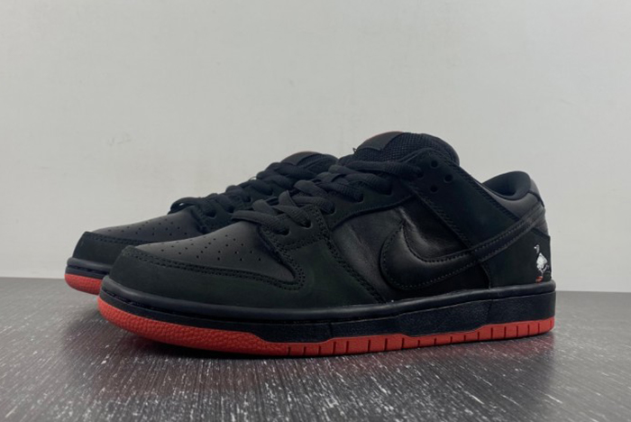 Nike Dunk SB Low TRD QS “Pigeon” 883232-008